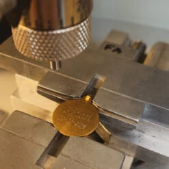 Médaille Petit Prince Sur Sa Planète - Or Jaune 9ct -Maison de la Médaille Soldes IMG 0858 product