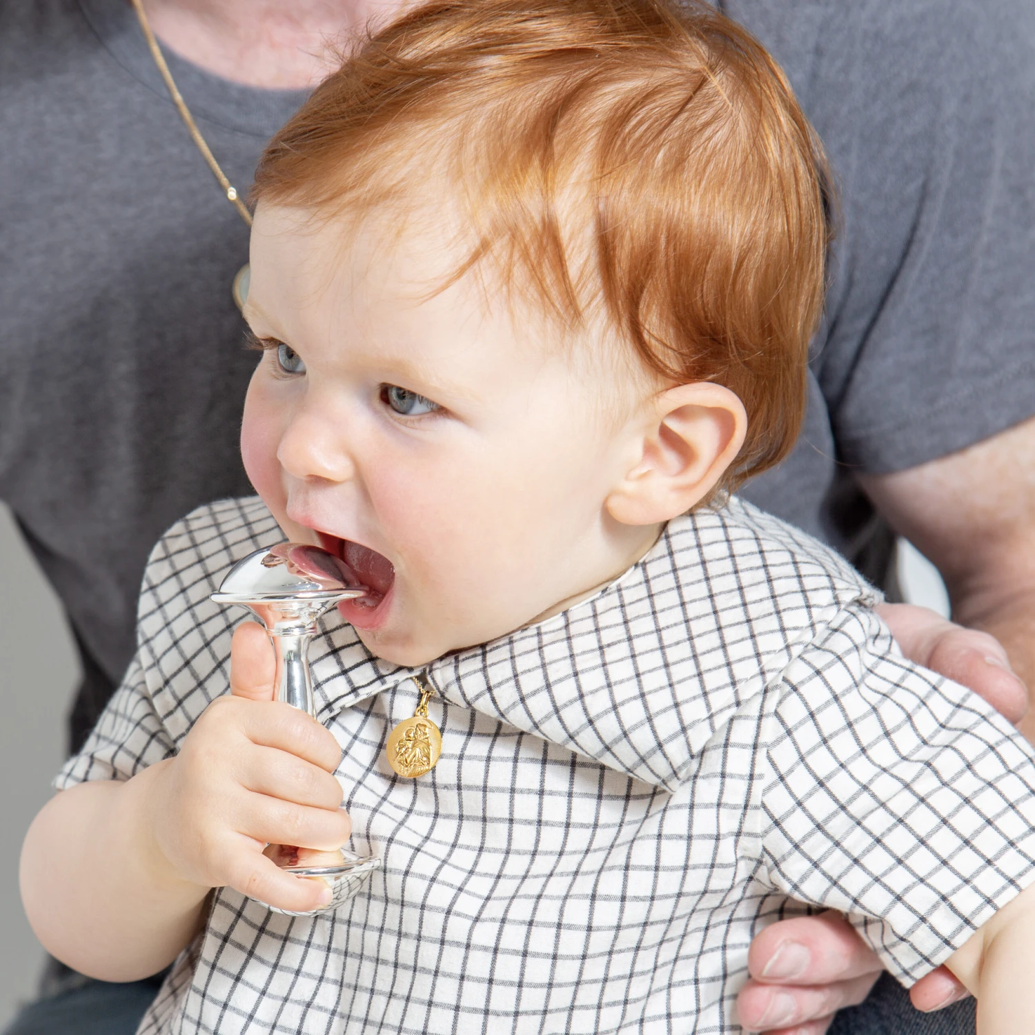 Médaille Saint Antoine De Padoue - Or Jaune 18ct 4 Médaille Saint Antoine De Padoue - Or Jaune 18ct – Image 2