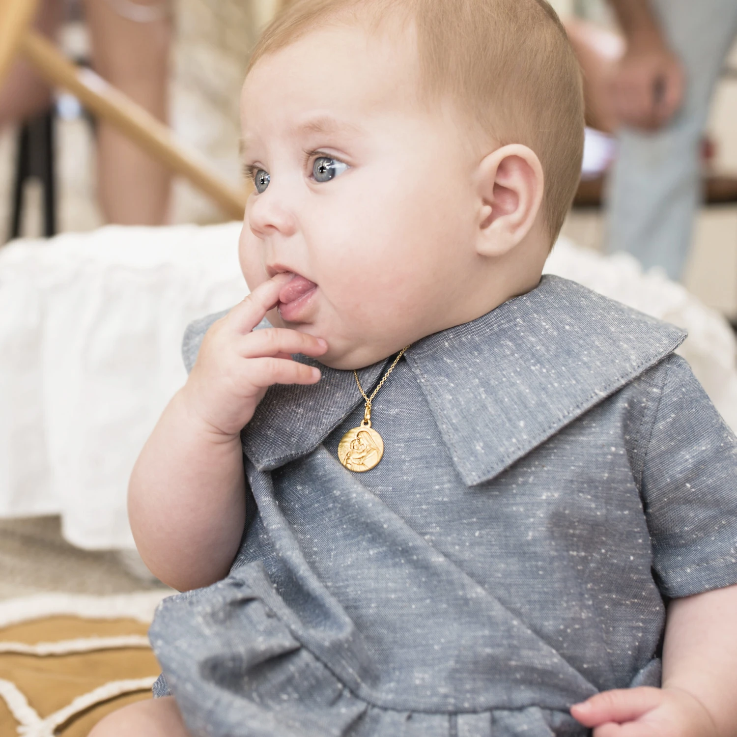 Médaille Notre Dame De Toute Bonté - Or Jaune 18ct 5 Médaille Notre Dame De Toute Bonté - Or Jaune 18ct – Image 3