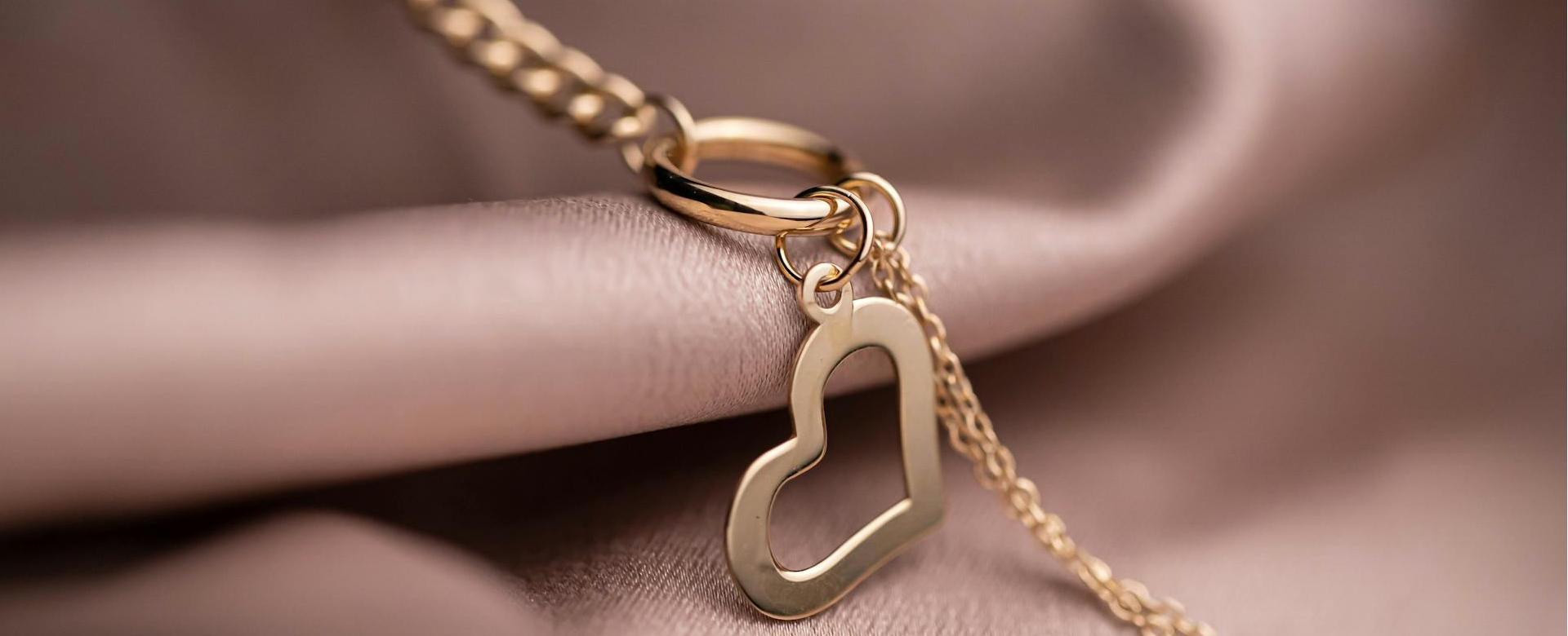 Maison de la Médaille Soldes -Maison de la Médaille Soldes pexels maryami 17368728